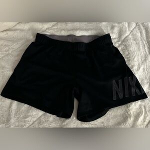 Nike Women's Dri Fit Athletic 5 inch Black Shorts Women Small